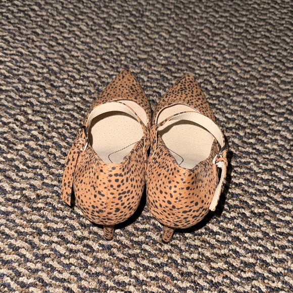 Life Stride Women's Brown Leopard Heels - Picture 3 of 5
